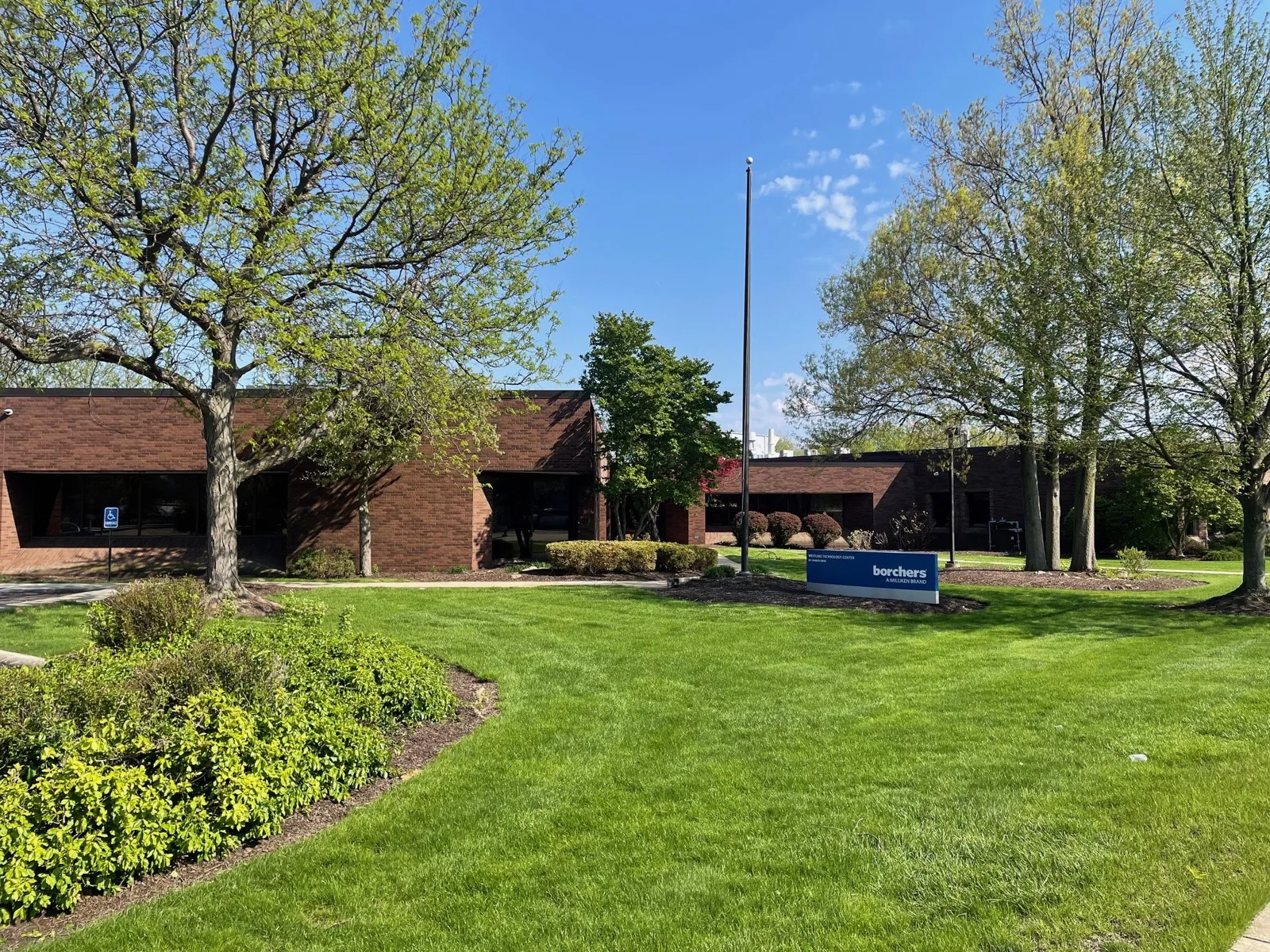 Office in Westlake, OH — Lease in Westlake, OH, photo 1 of 8