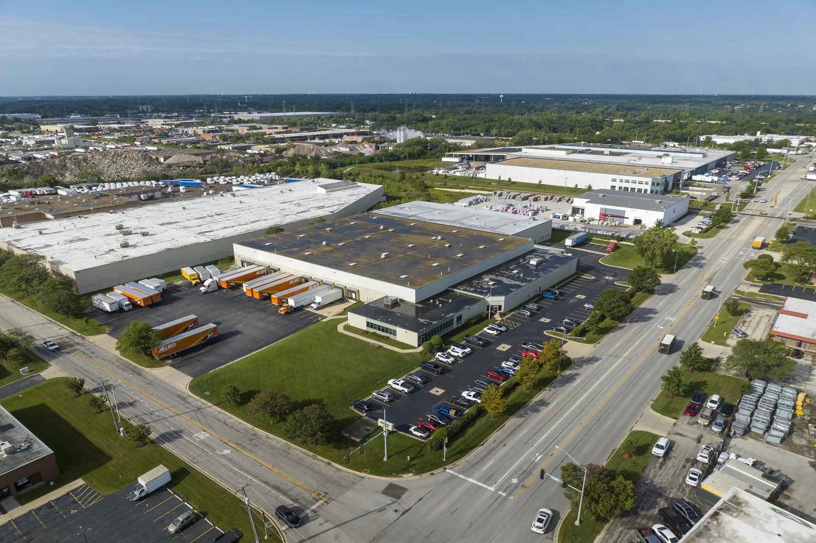 Industrial in Addison, IL — Sale in Addison, IL, photo 2 of 6