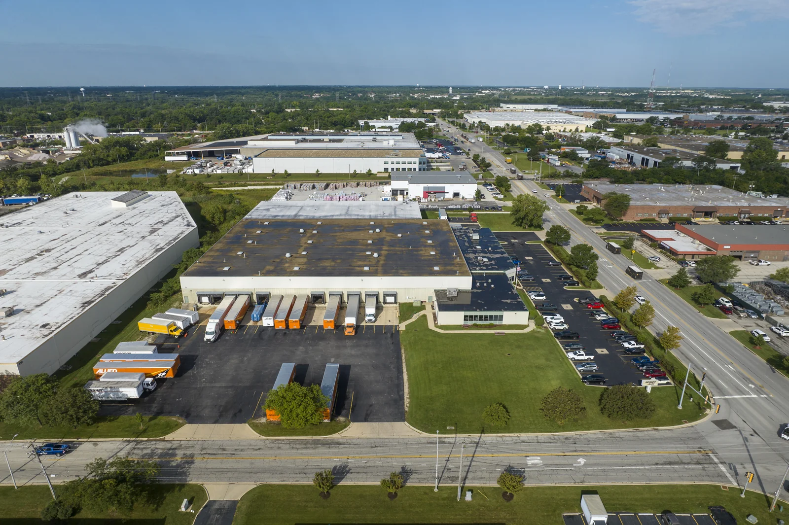 Industrial in Addison, IL — Sale in Addison, IL, photo 4 of 6