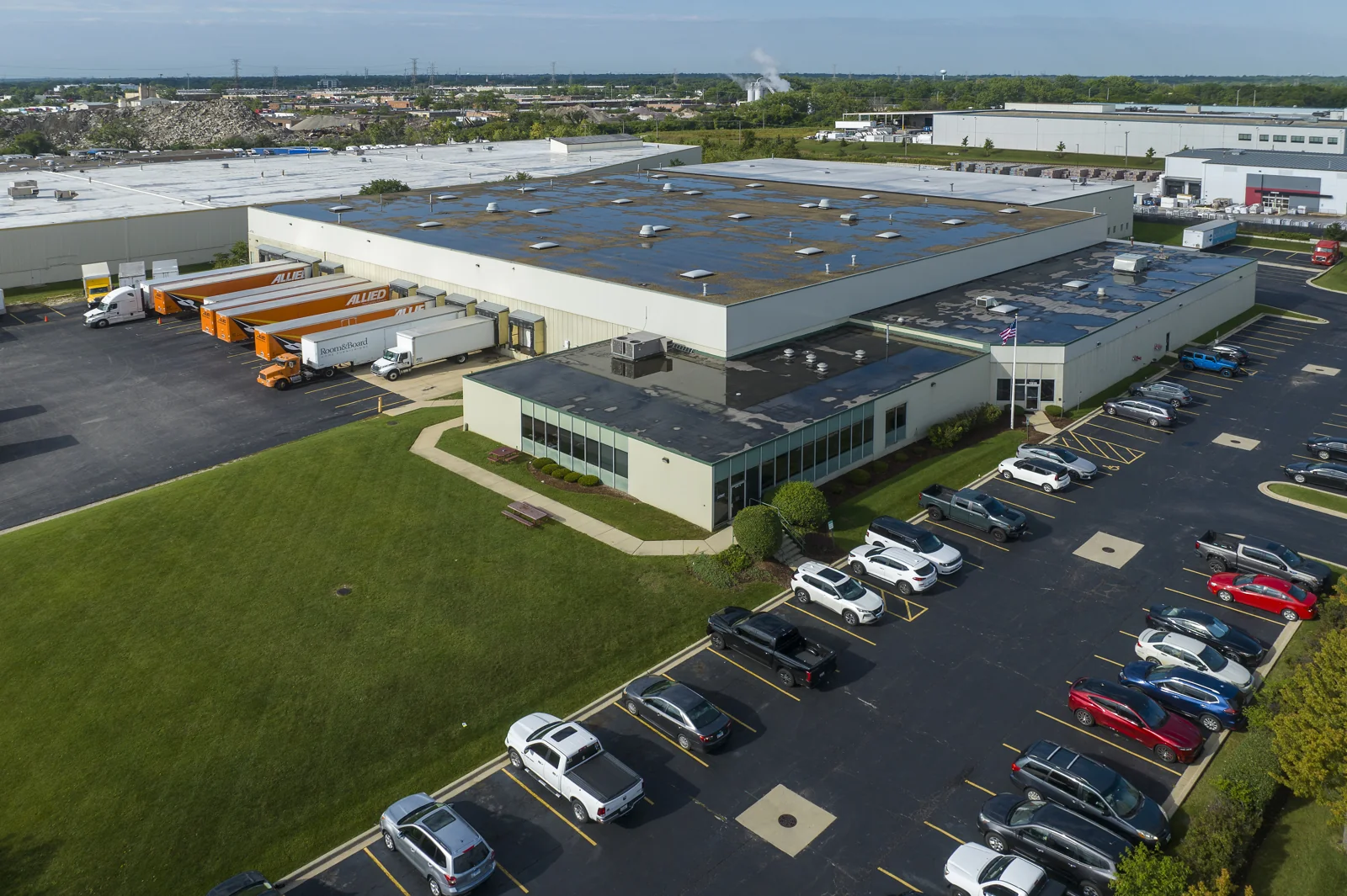 Industrial in Addison, IL — Sale in Addison, IL, photo 5 of 6