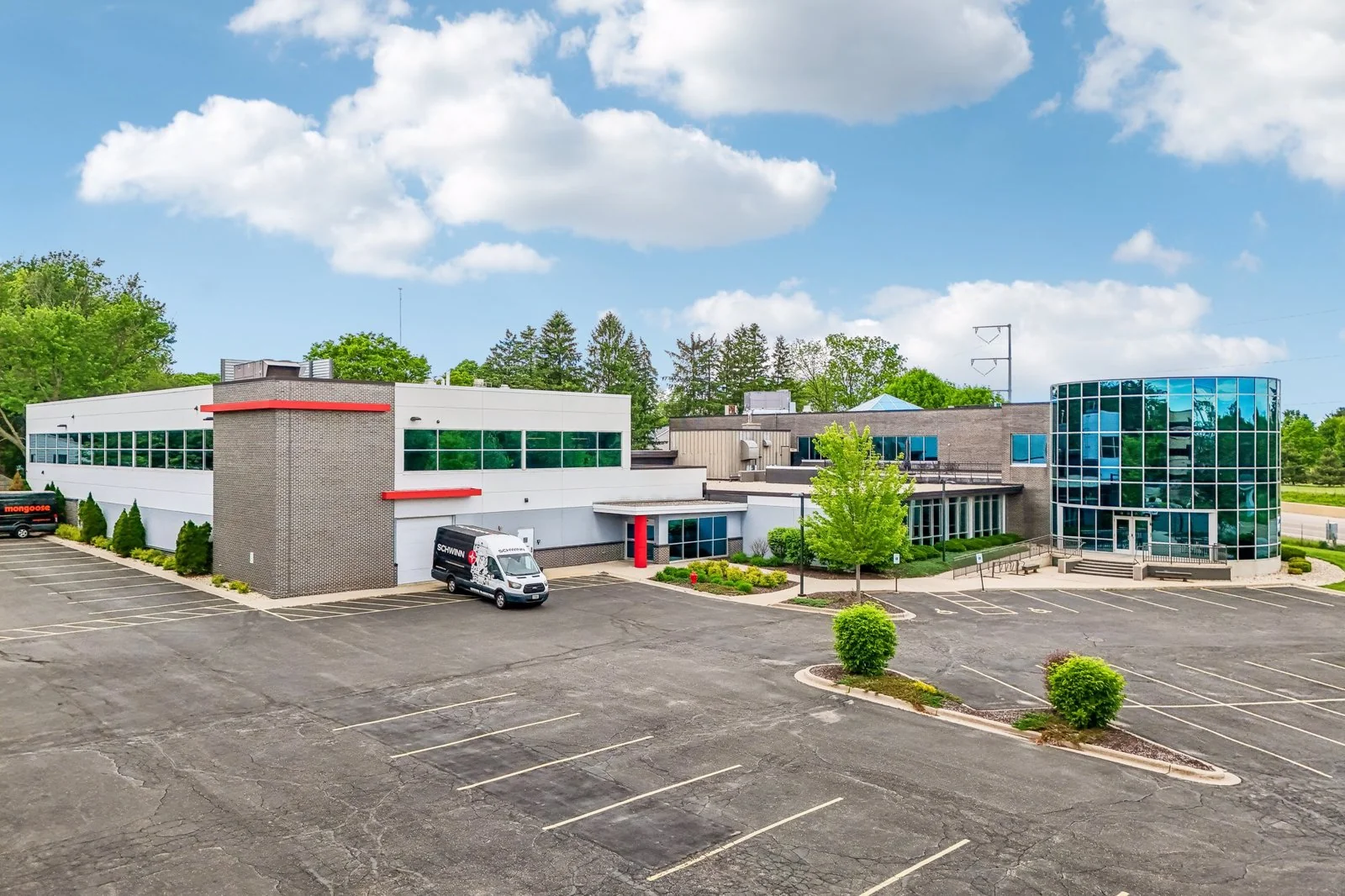 FlexIndustrial in Madison, WI — Sale in Madison, WI, photo 2 of 6