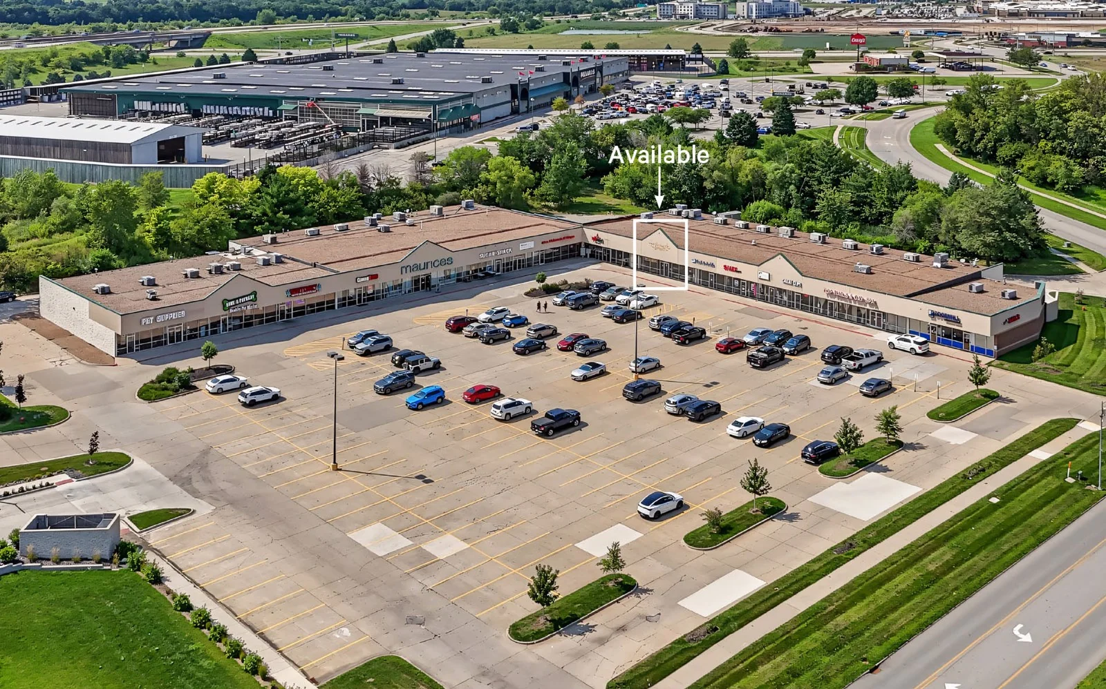 Pine Tree Plaza — Lease in Altoona, IA, photo 1 of 3