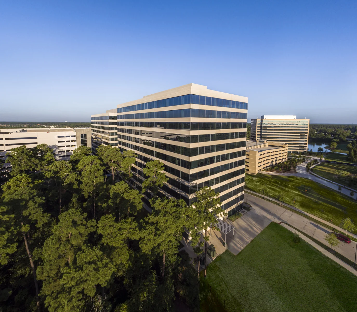 1725 Hughes Landing Blvd — Lease in The Woodlands, TX, photo 1 of 1