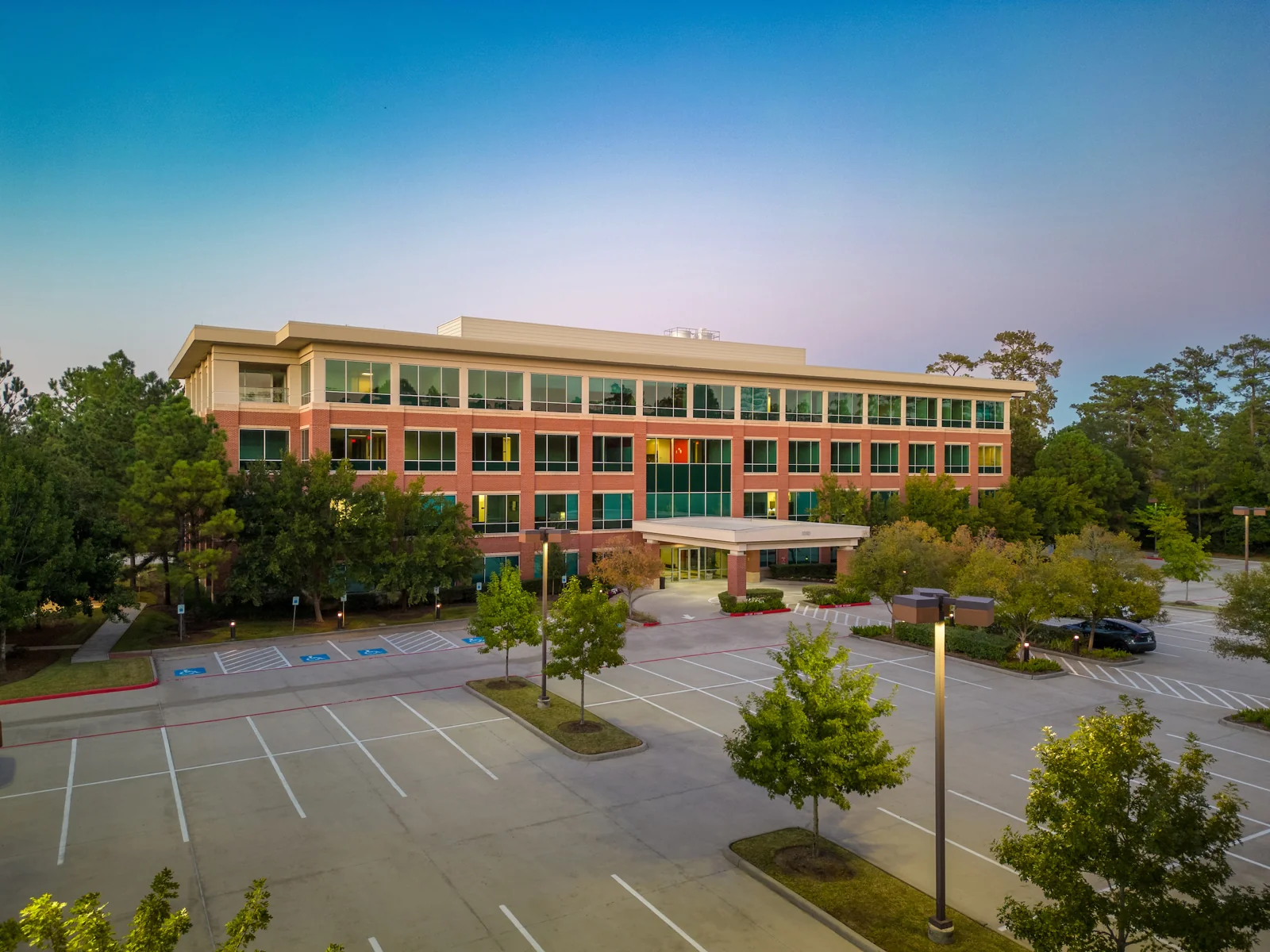 9303 New Trails Dr — Lease in The Woodlands, TX, photo 1 of 1