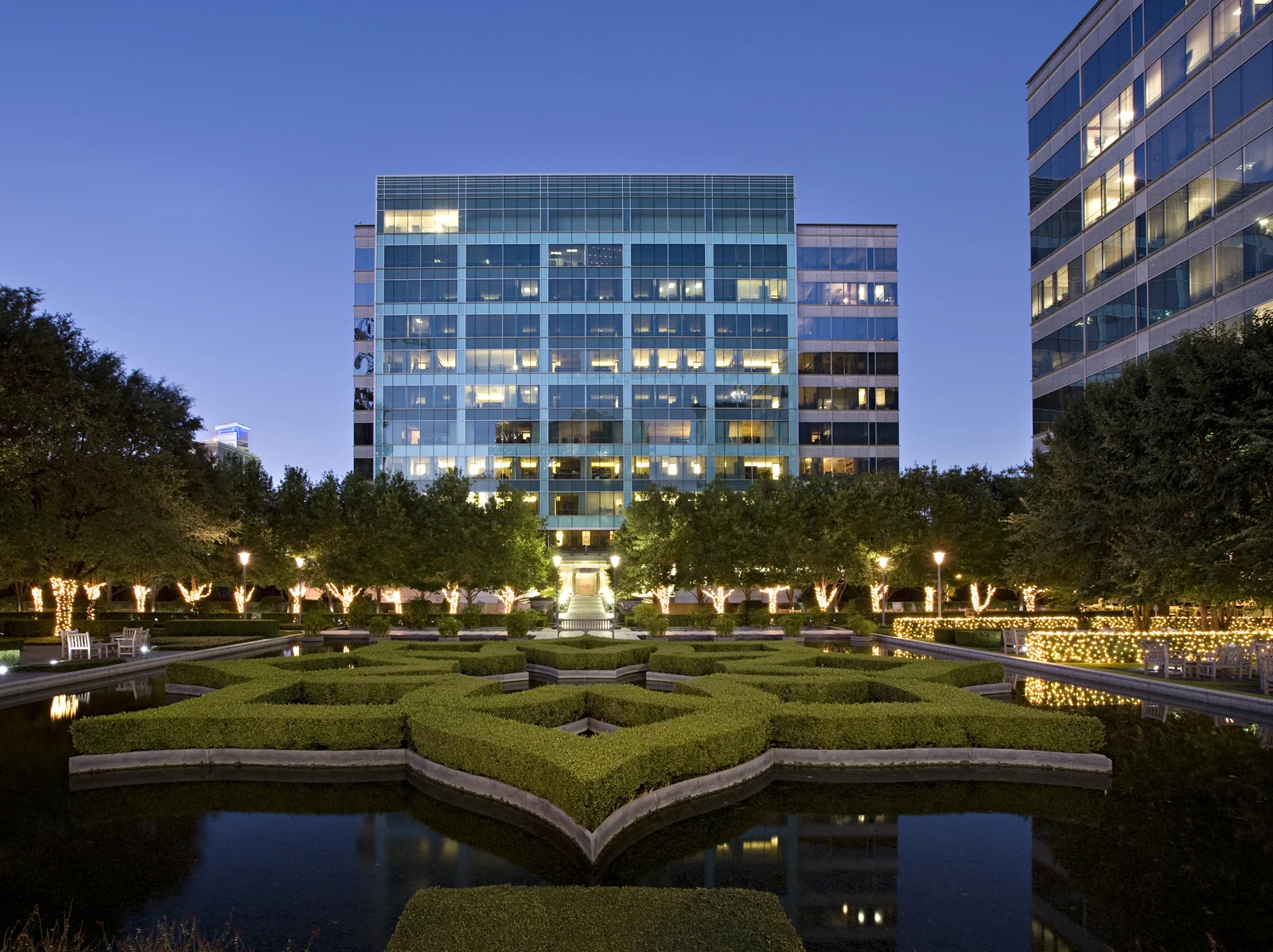 2727 Harwood District — Lease in Dallas, TX, photo 1 of 1
