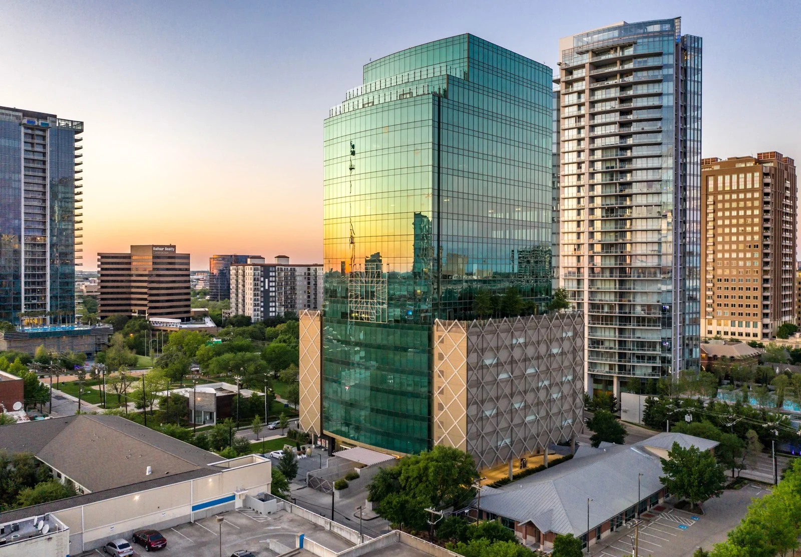 Frost Tower - Harwood District — Lease in Dallas, TX, photo 1 of 1