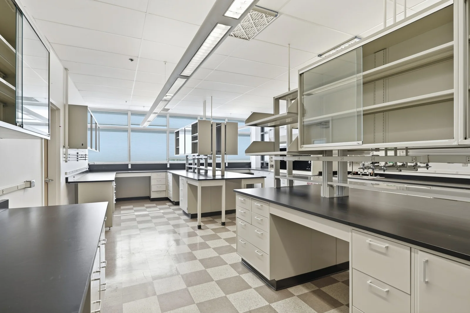 Lovelace Biomedical Building — Lease in Albuquerque, NM, photo 7 of 8