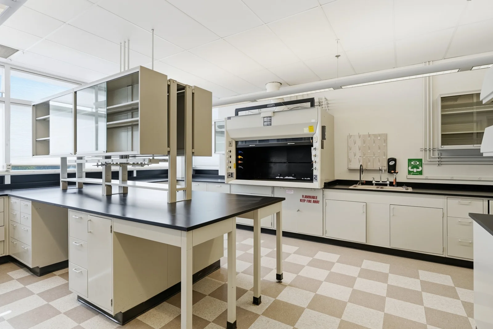 Lovelace Biomedical Building — Lease in Albuquerque, NM, photo 8 of 8