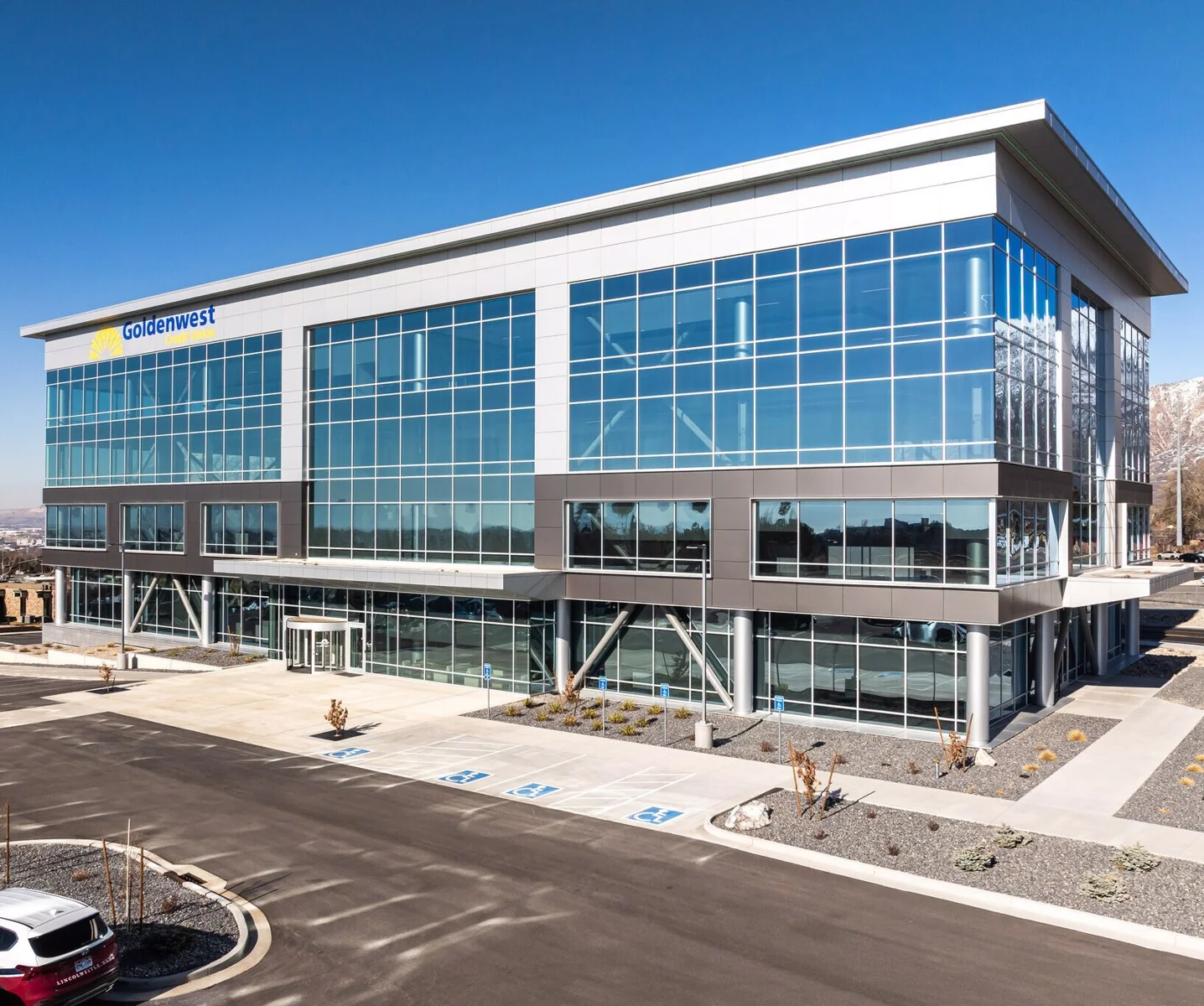 Class A Office Space: 5120 South 375 East — Lease in Washington Terrace, UT, photo 2 of 4