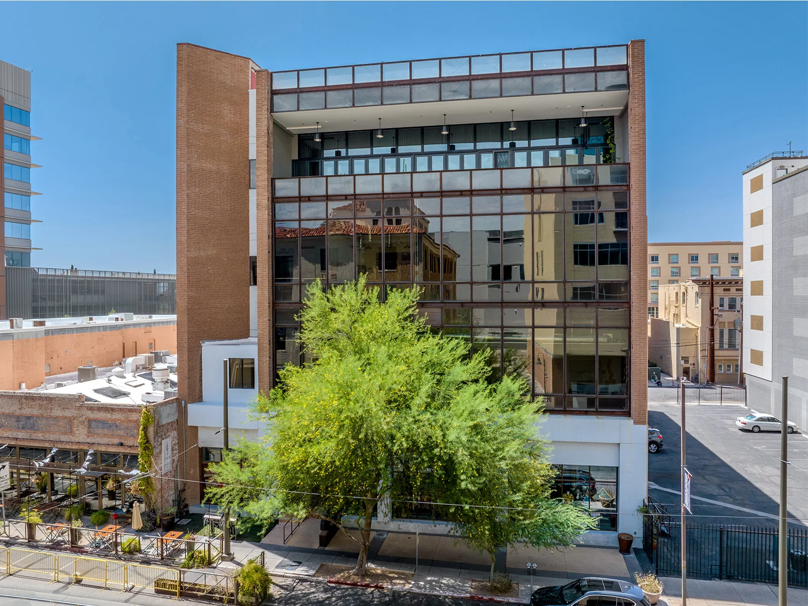 Retail in Tucson, AZ — Lease in Tucson, AZ, photo 4 of 6