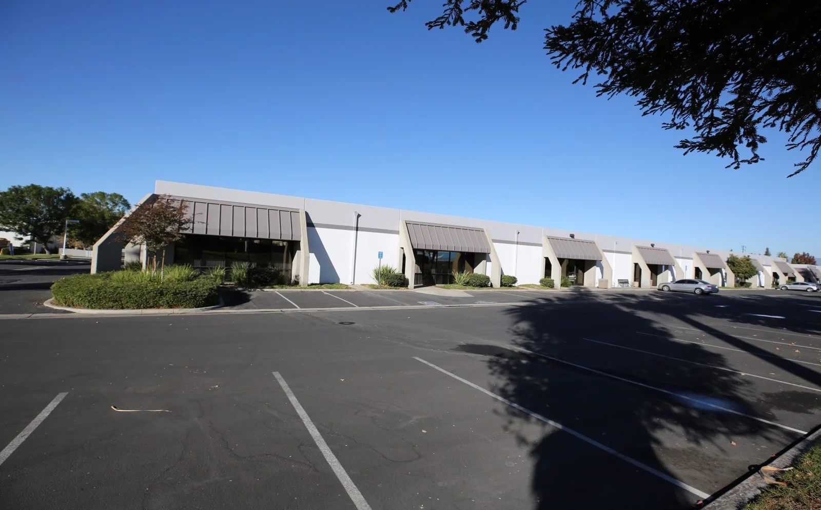 Commerce Square Business Park — Sale in Riverside, CA, photo 1 of 1