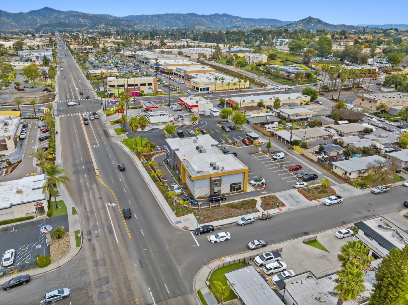 1107 E Valley Parkway — Lease in Escondido, CA, photo 4 of 6