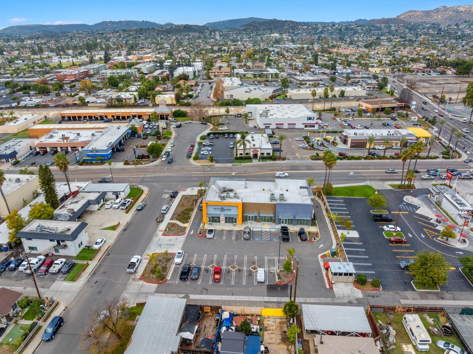 1107 E Valley Parkway — Lease in Escondido, CA, photo 5 of 6