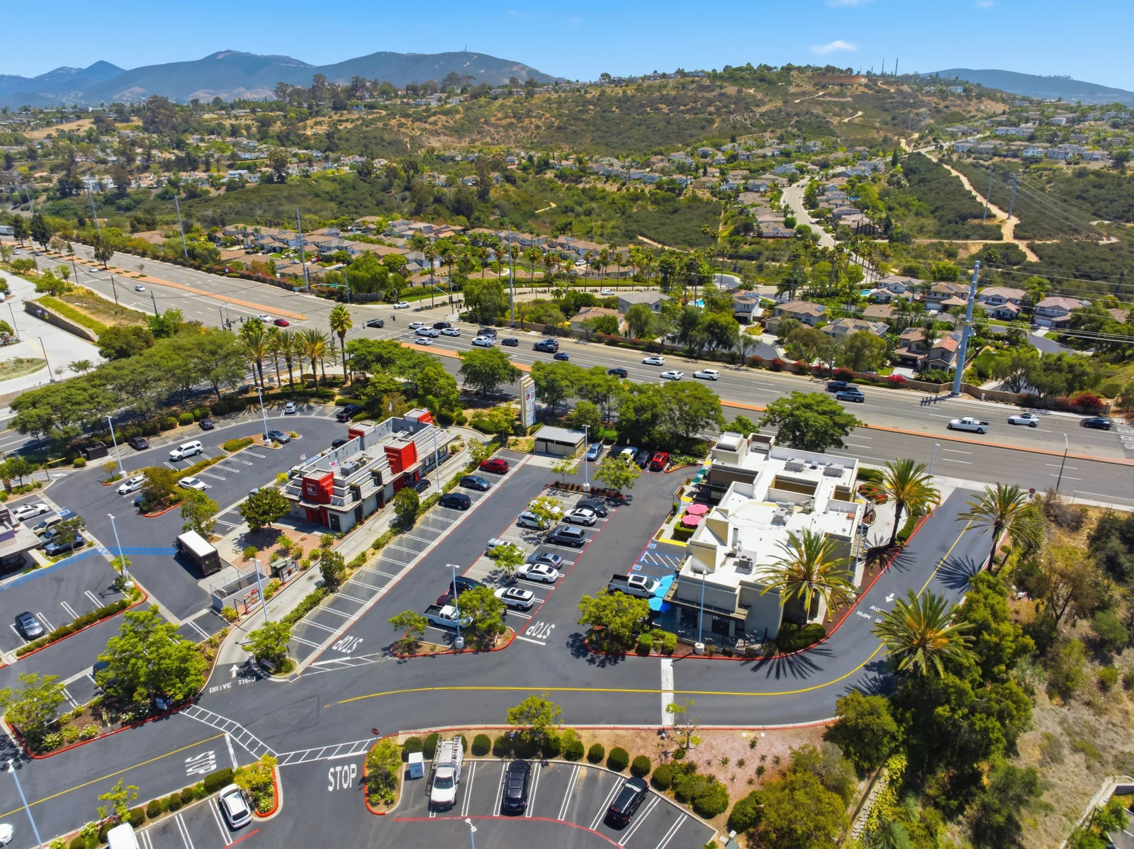 Retail in Vista, CA — Lease in Vista, CA, photo 4 of 5