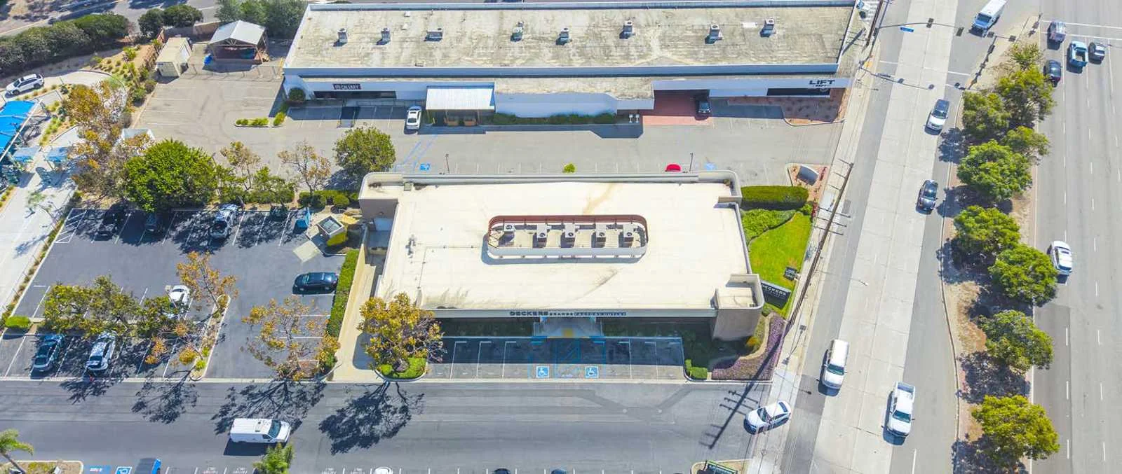 Retail in Ventura, CA — Lease in Ventura, CA, photo 3 of 8