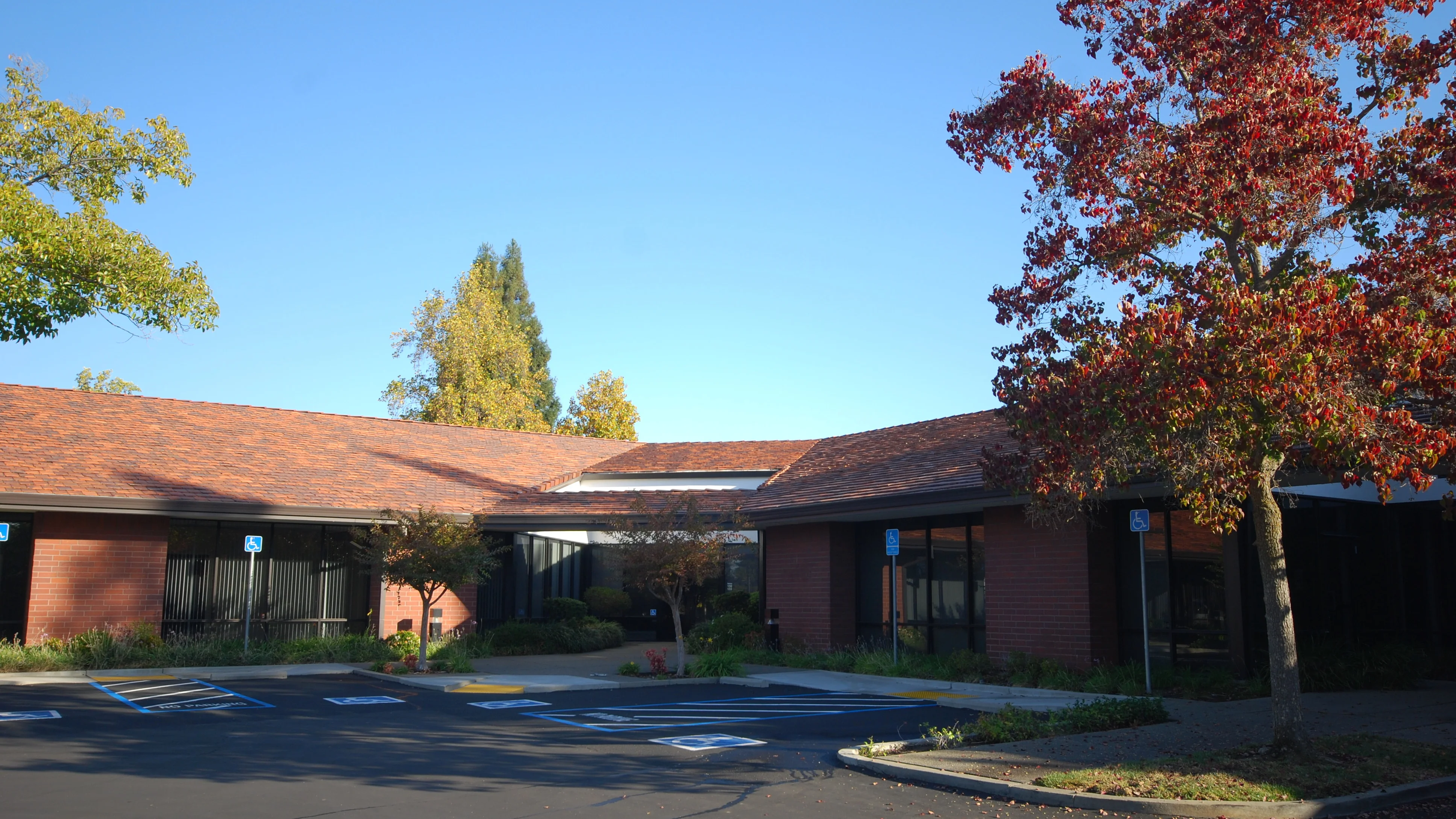 Office in Roseville, CA — Sale in Roseville, CA, photo 1 of 8