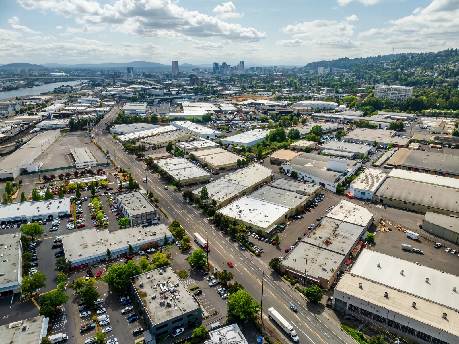 3317-3325 NW Yeon Ave — Sale in Portland, OR, photo 6 of 8