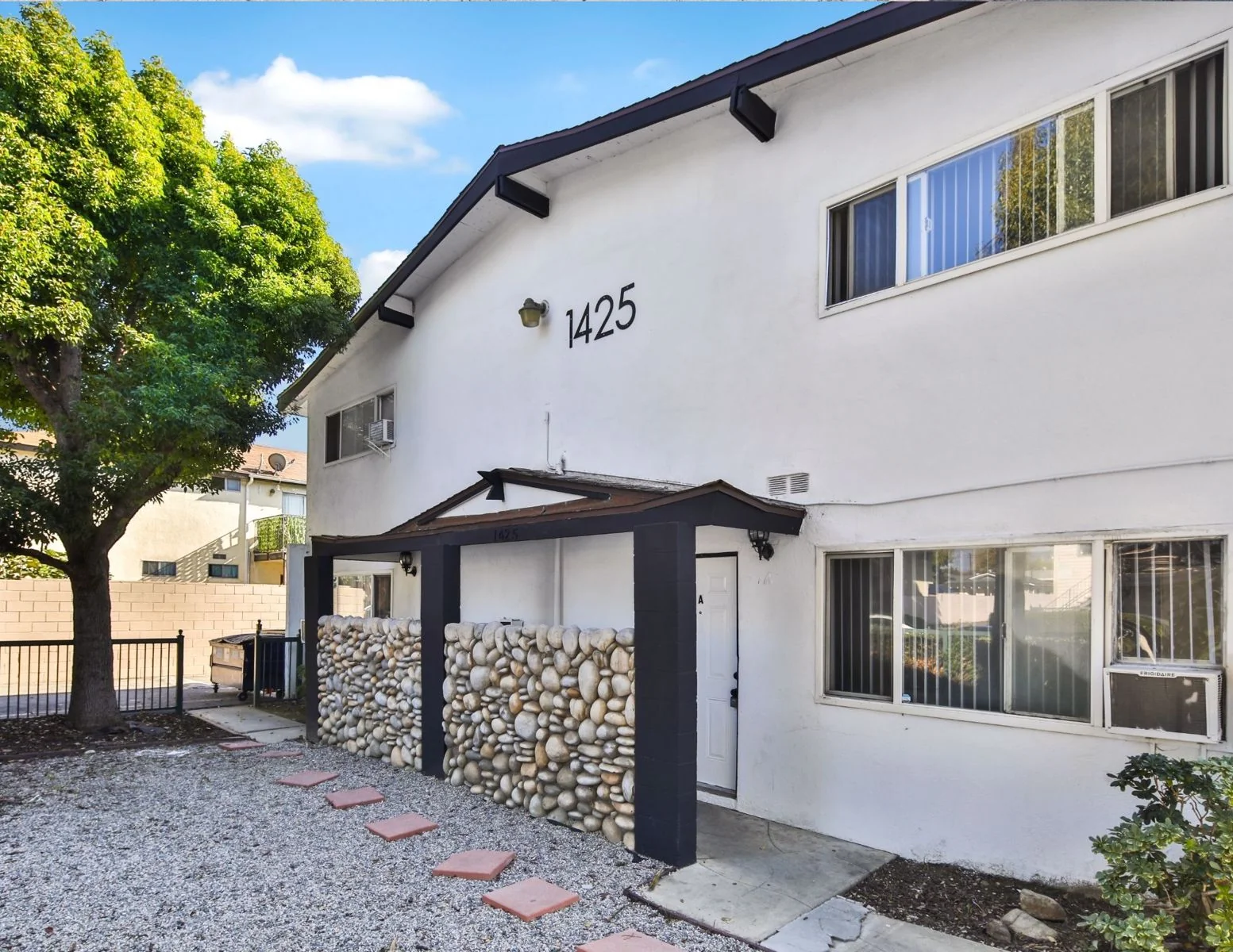 Multifamily in Ontario, CA — Sale in Ontario, CA, photo 5 of 8