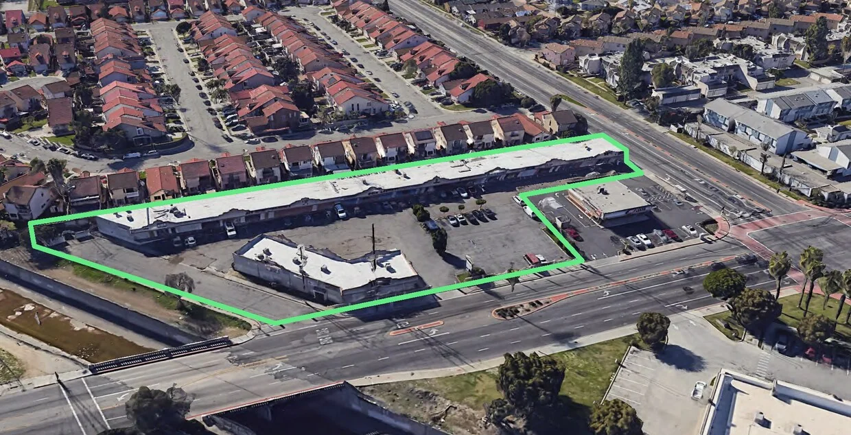 SELLER MAY FINANCE | FLEX IN PRICE — Sale in Compton, CA, photo 7 of 7
