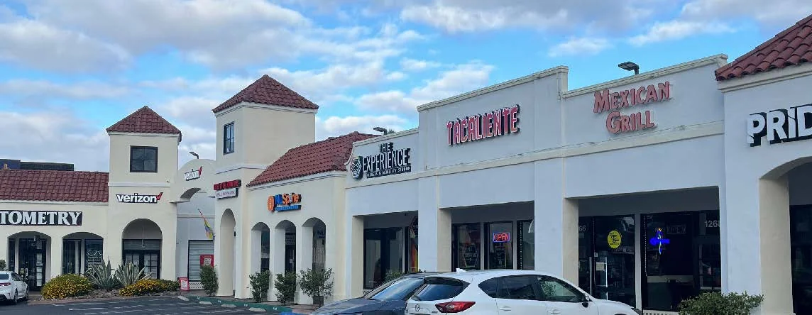 Hillcrest Colonnade — Lease in San Diego, CA, photo 1 of 4