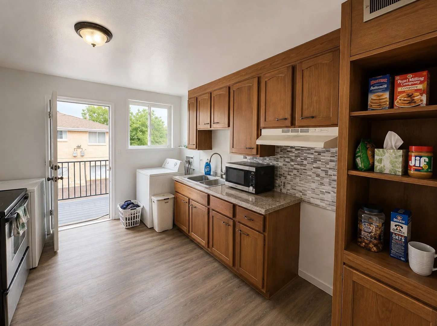 5410 W 3rd Pl — Sale in Lakewood, CO, photo 3 of 6