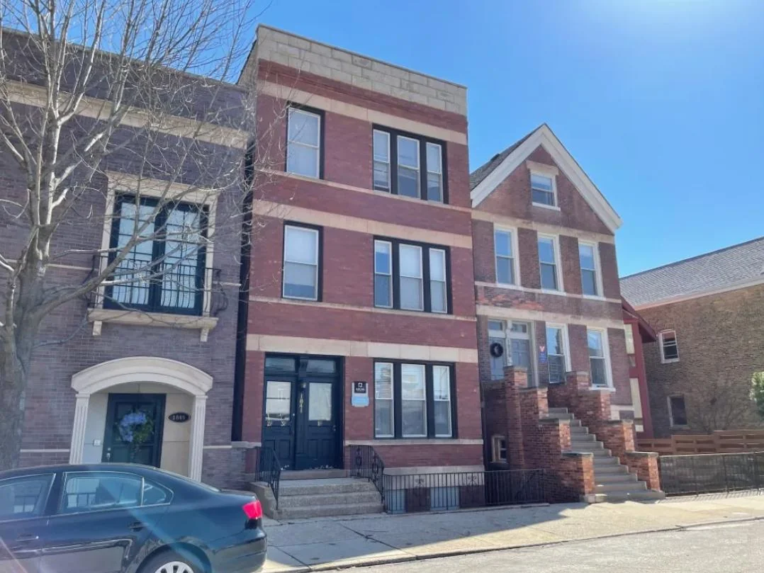 1841 North Hermitage Avenue — Sale in Chicago, IL, photo 2 of 2
