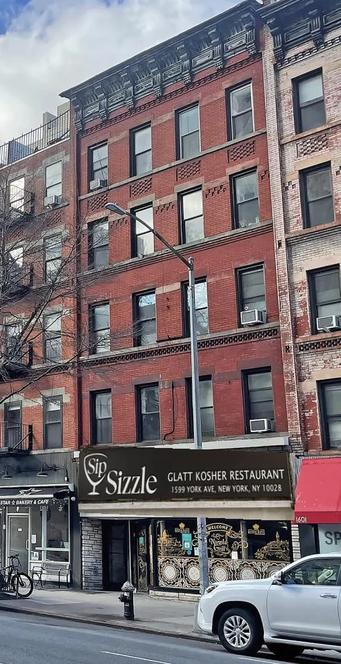 1599 York Avenue — Sale in New York, NY, photo 1 of 5