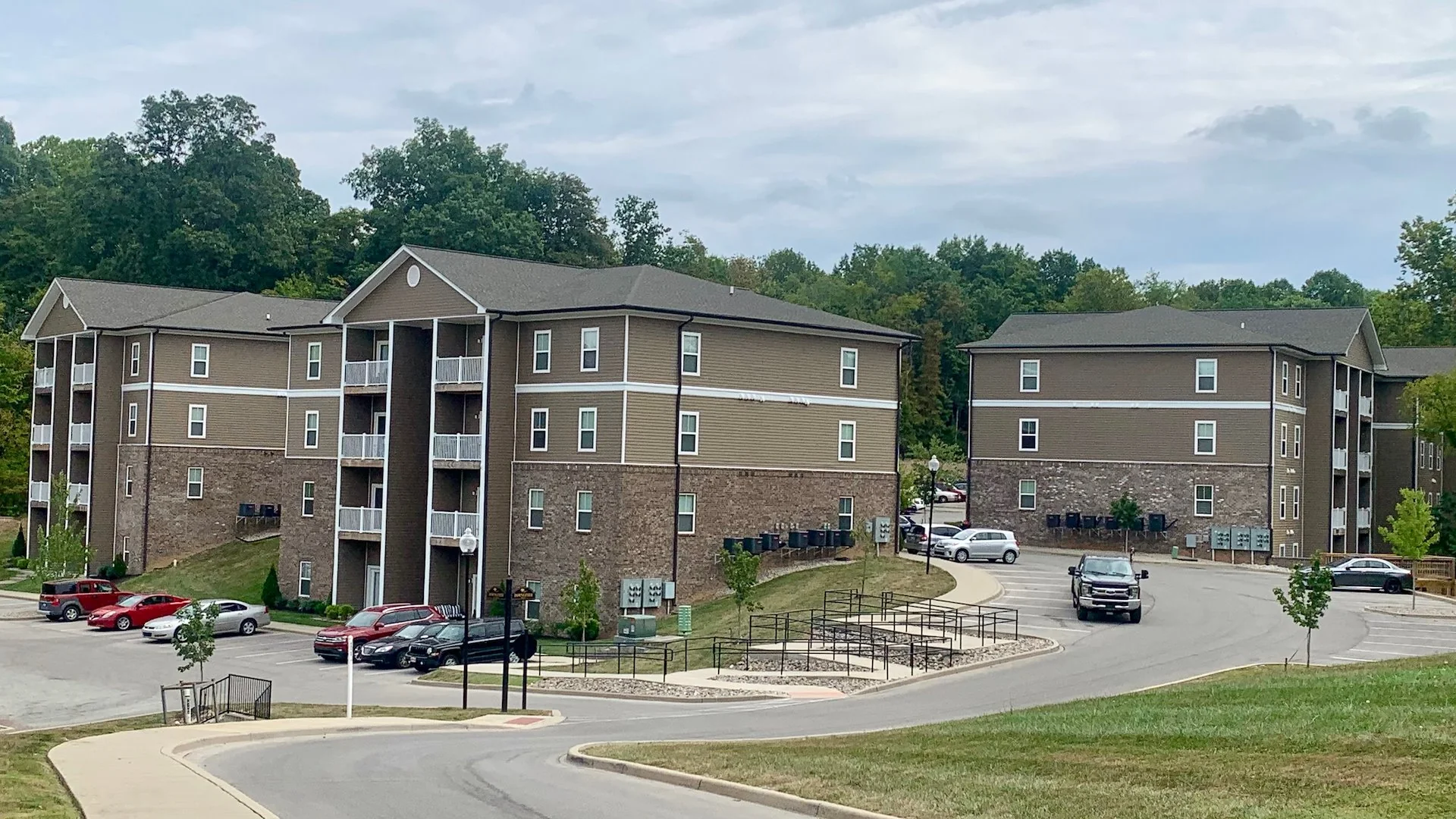 Hurstbourne Heights, Louisville, KY — Sale in Louisville, KY, photo 5 of 6
