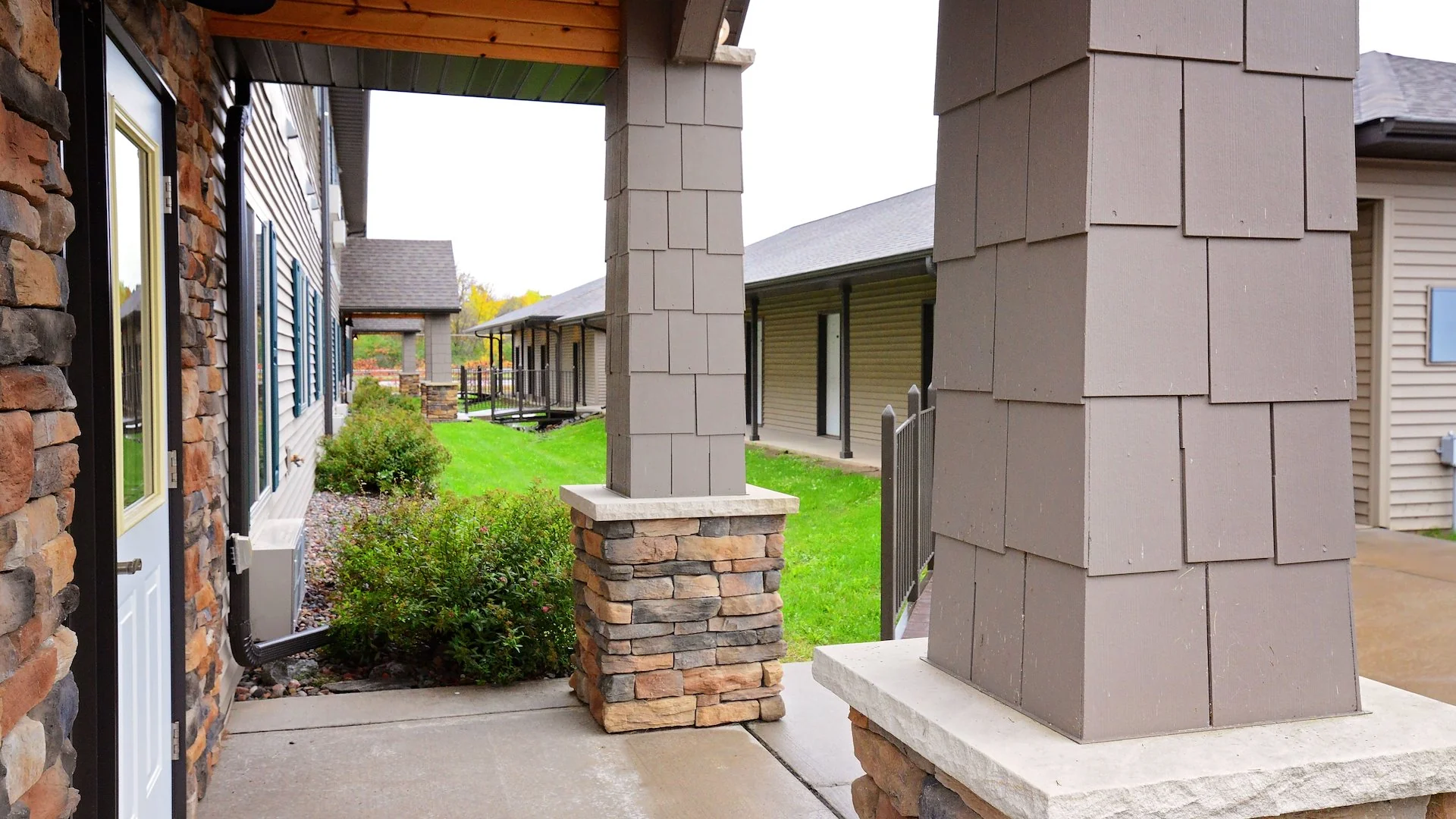 Sunshine Circle Apartments — Sale in Chippewa Falls, WI, photo 3 of 8