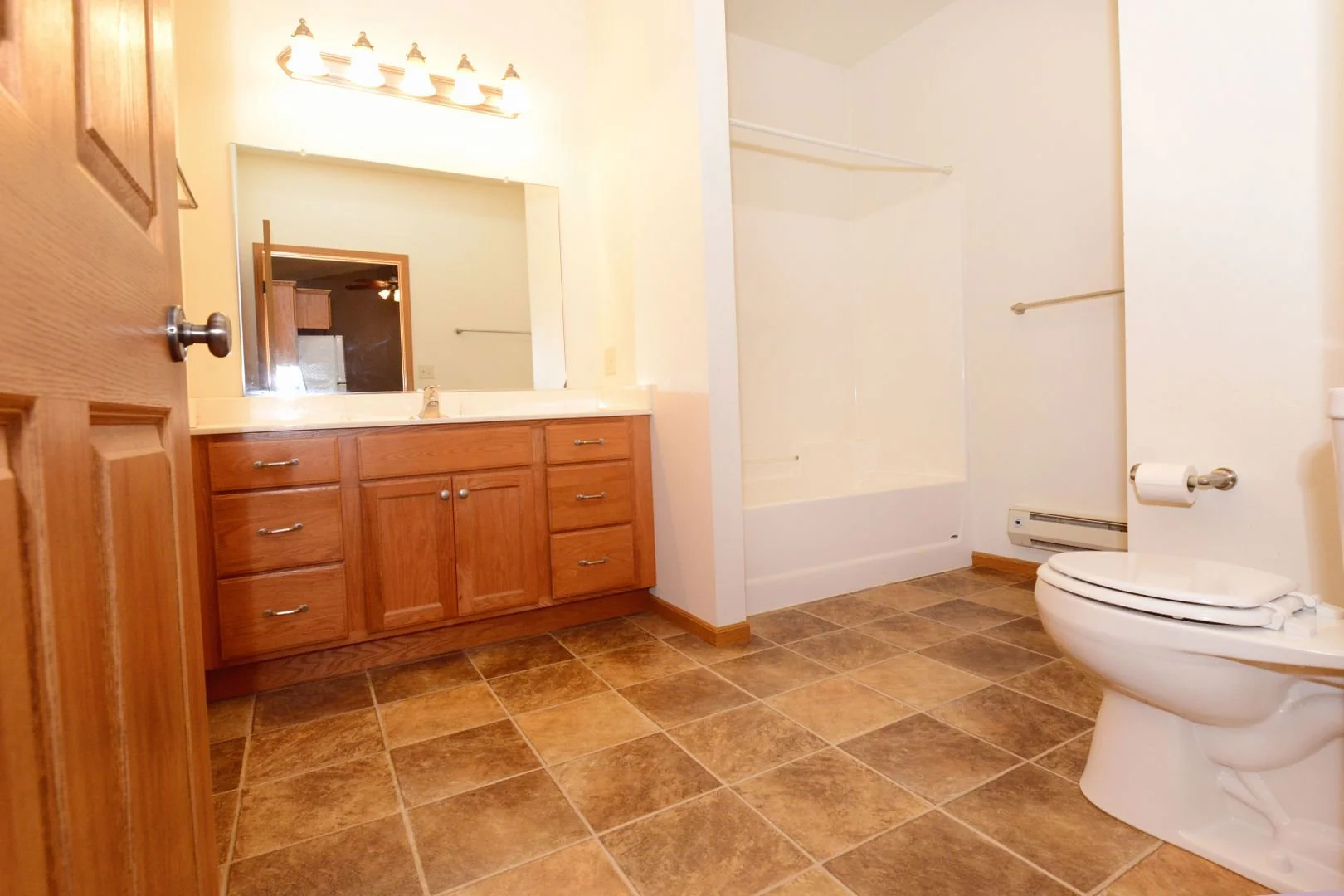 Sunshine Circle Apartments — Sale in Chippewa Falls, WI, photo 7 of 8
