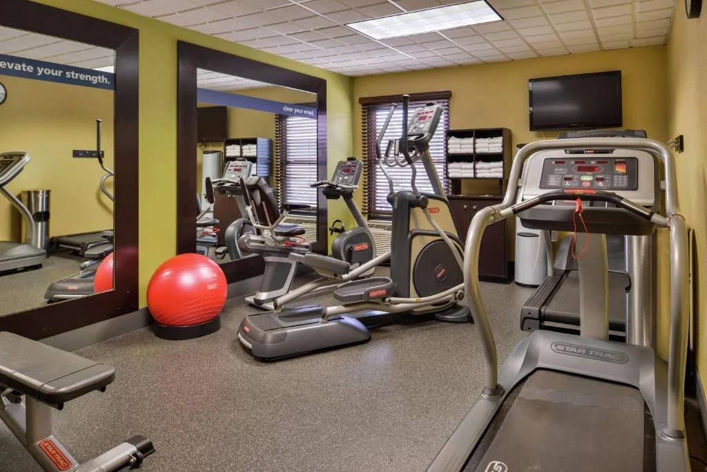 Hampton Inn Raleigh — Sale in Garner, NC, photo 4 of 5
