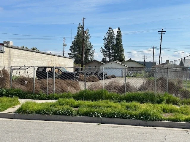 2216 N St — Sale in Bakersfield, CA, photo 2 of 3