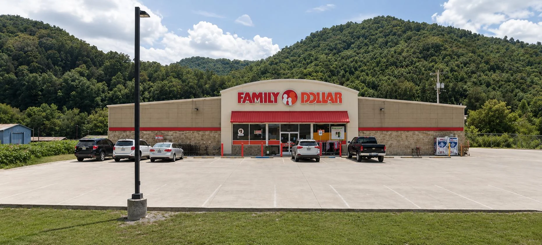 Family Dollar — Sale in Isom, KY, photo 1 of 2