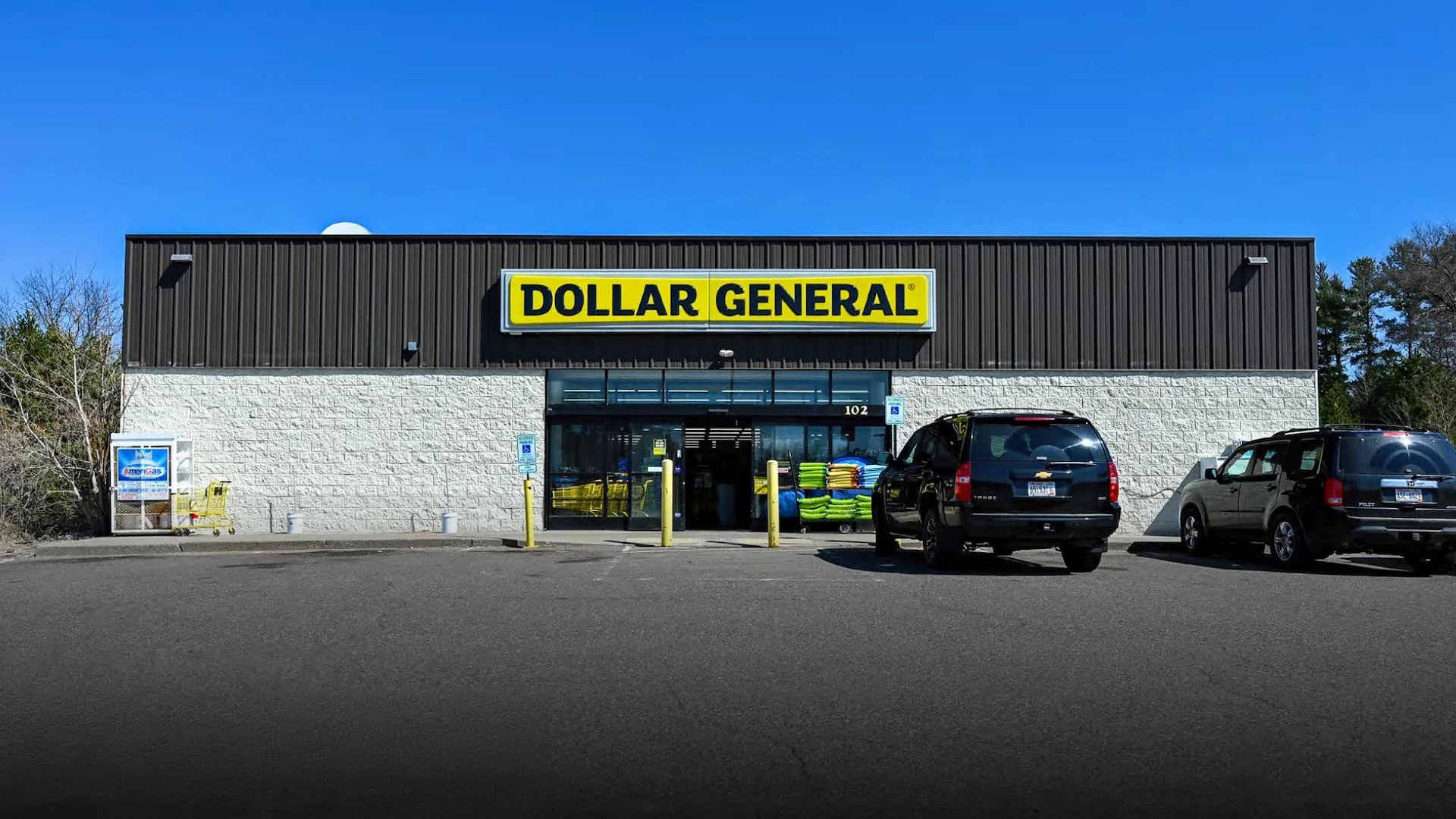Dollar General | Near Publix that Ranks Top 2% — Sale in Tallahassee, FL, photo 1 of 3