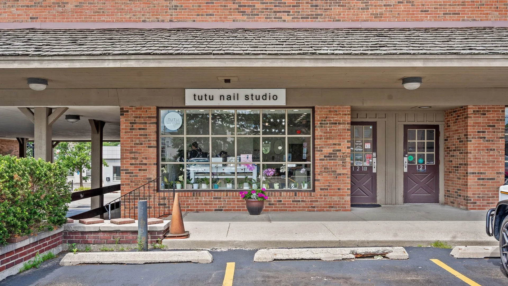 Barrington Commons Plaza — Sale in Barrington, IL, photo 3 of 5