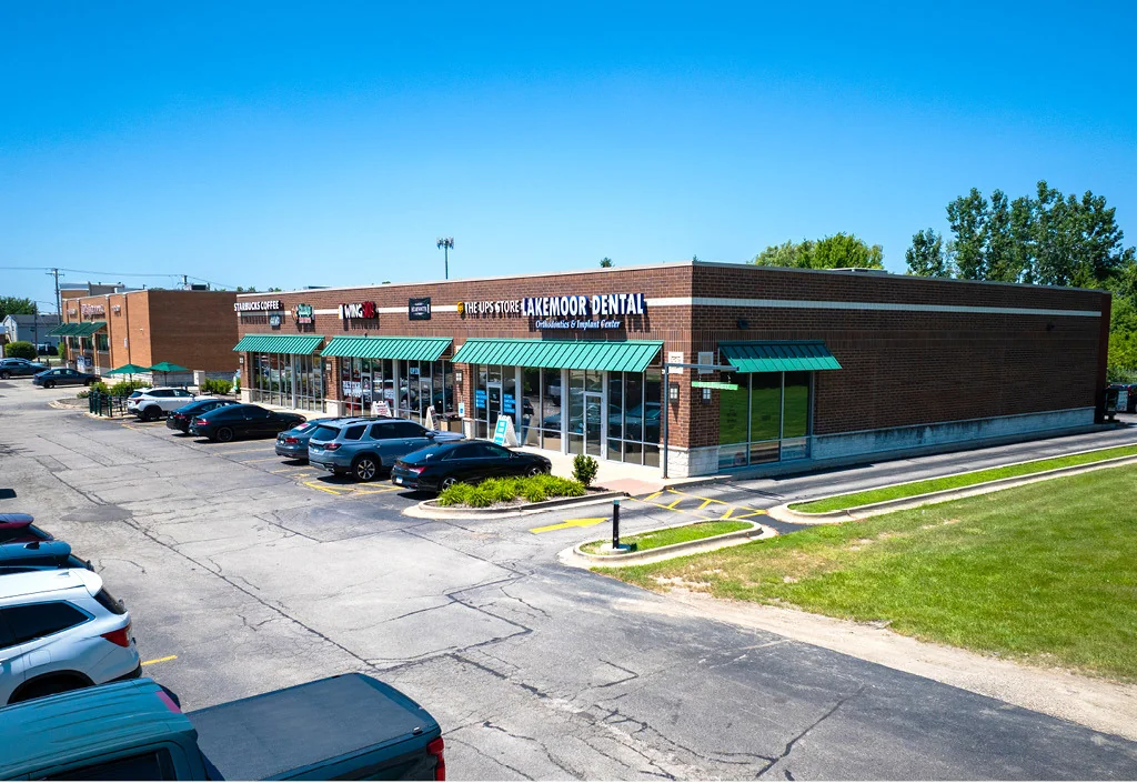 Starbucks Anchored Center | Chicago MSA — Sale in Hainesville, IL, photo 3 of 8