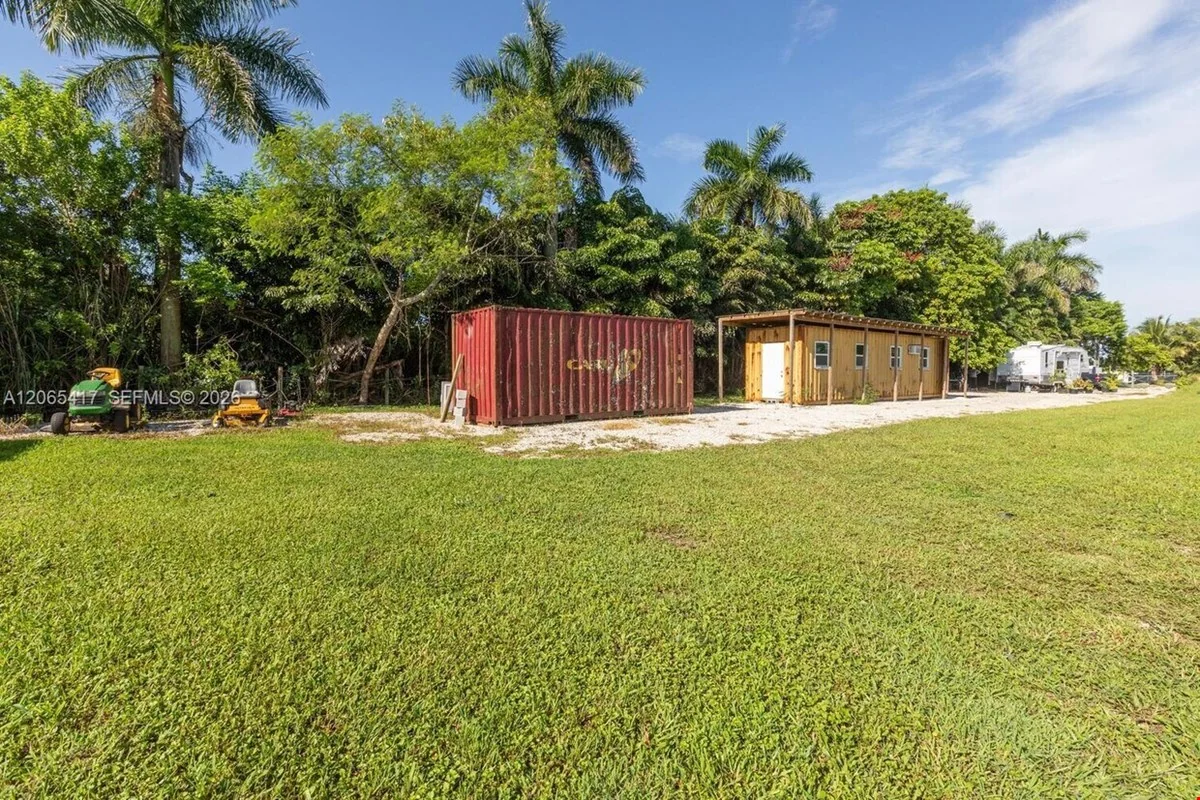 4.48-Acre Redland Covered Land Play | 5% Cap — Sale in Miami, FL, photo 4 of 8