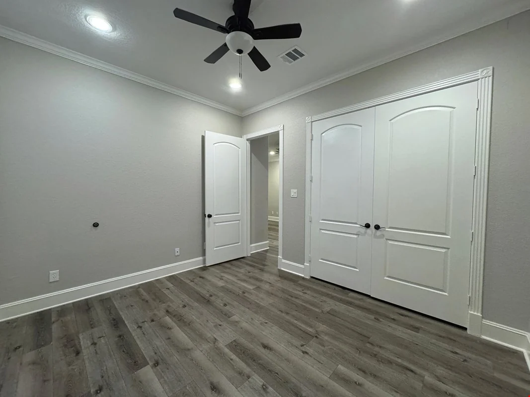 11601 Spring Cypress Road, Units A, B, D & E — Sale in Tomball, TX, photo 3 of 8