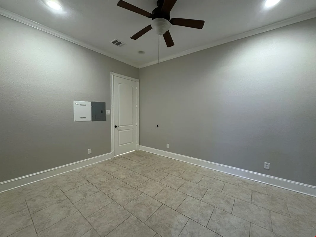 11601 Spring Cypress Road, Units A, B, D & E — Sale in Tomball, TX, photo 4 of 8