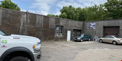 HondaTown Retail & Industrial-Flex Building — Sale in Minneapolis, MN, photo 6 of 8