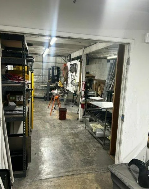 North Plains Shop — Lease in North Plains, OR, photo 6 of 8