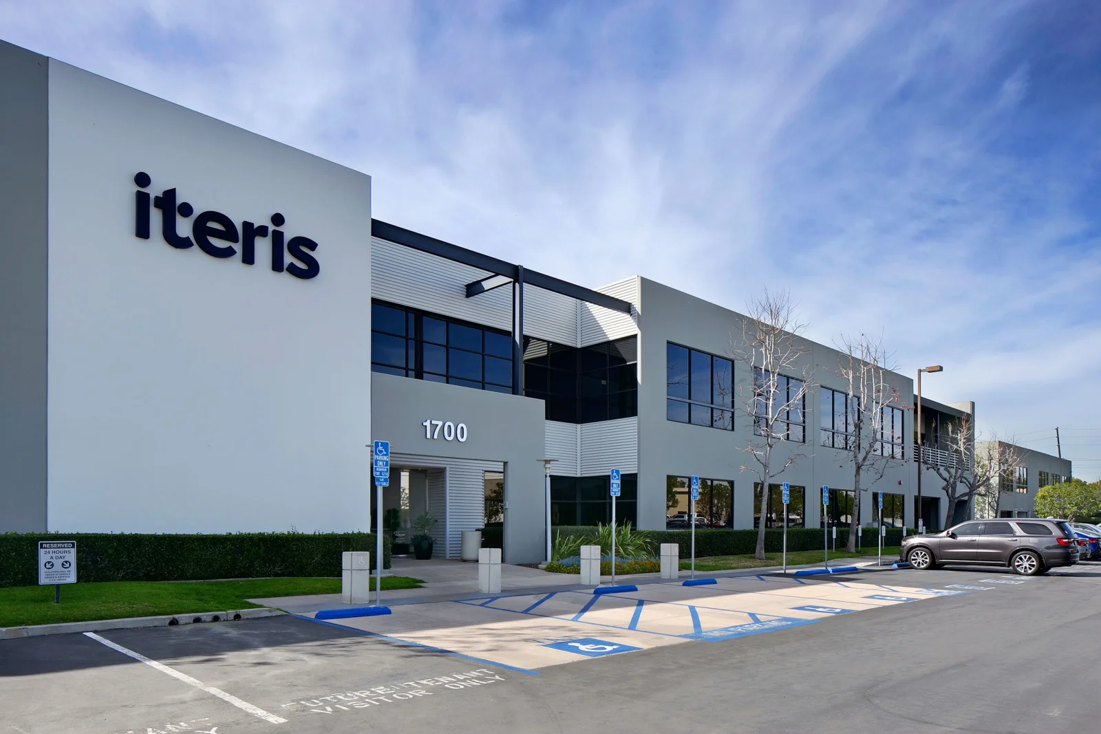 Freeway Corporate Park — Lease in Santa Ana, CA, photo 1 of 3