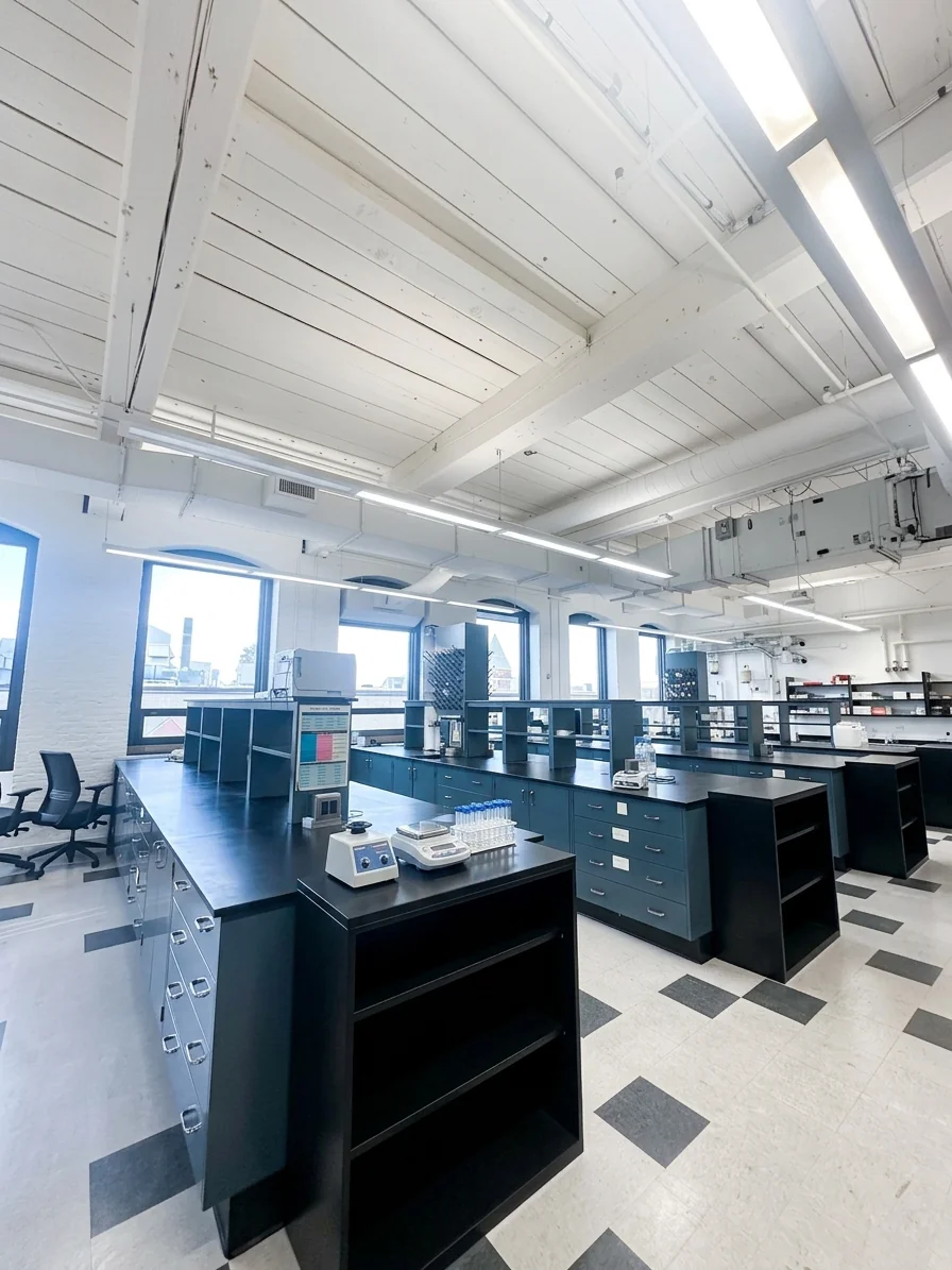LifeSciences in Newton, MA — Lease in Newton, MA, photo 2 of 8
