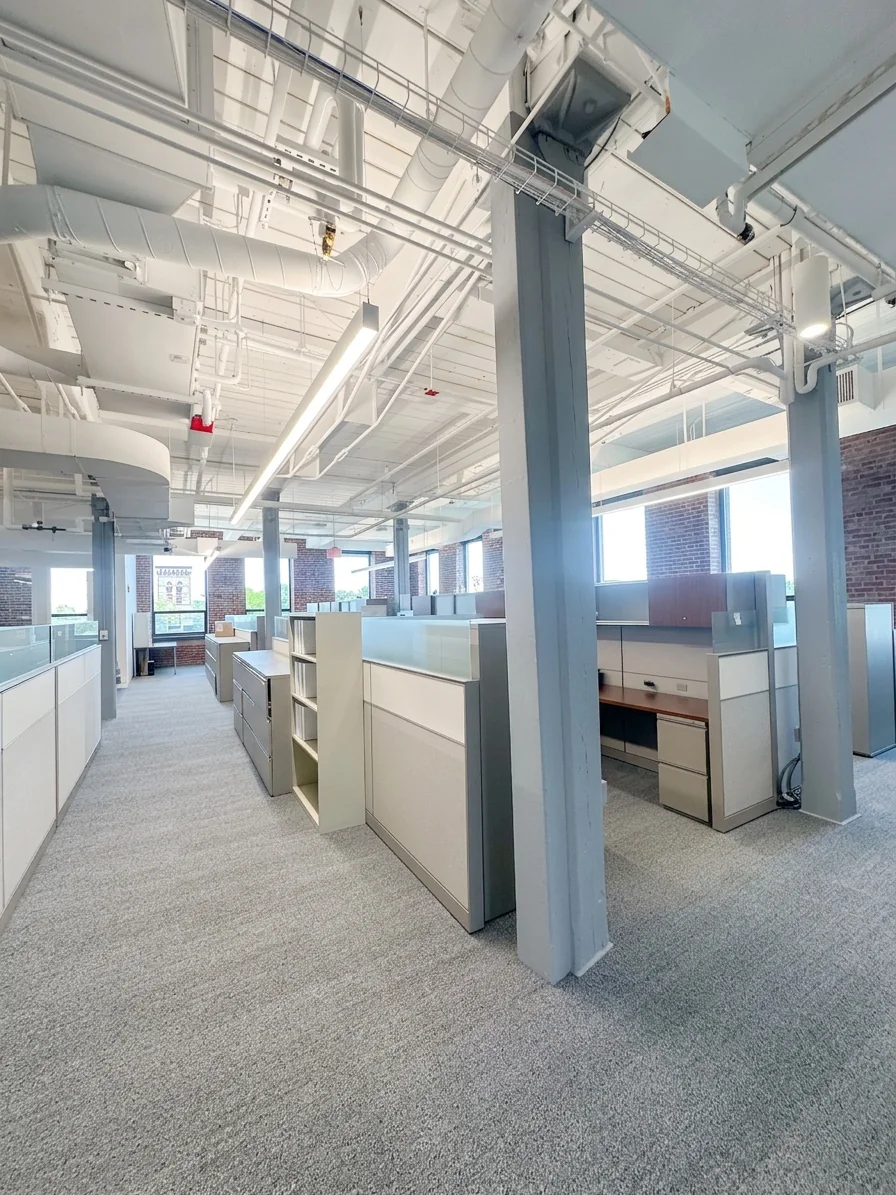 LifeSciences in Newton, MA — Lease in Newton, MA, photo 6 of 8