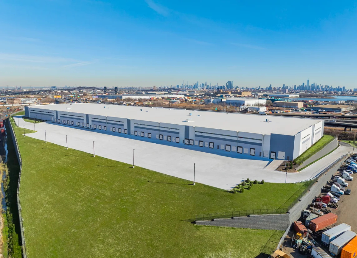 ARROWWOOD LOGISTICS CENTER — Lease in Newark, NJ, photo 4 of 4