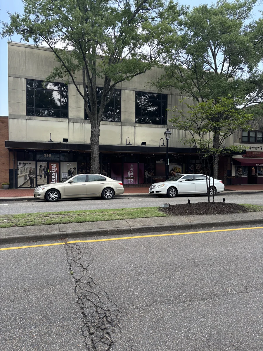 Retail in Portsmouth, VA — Lease in Portsmouth, VA, photo 1 of 2