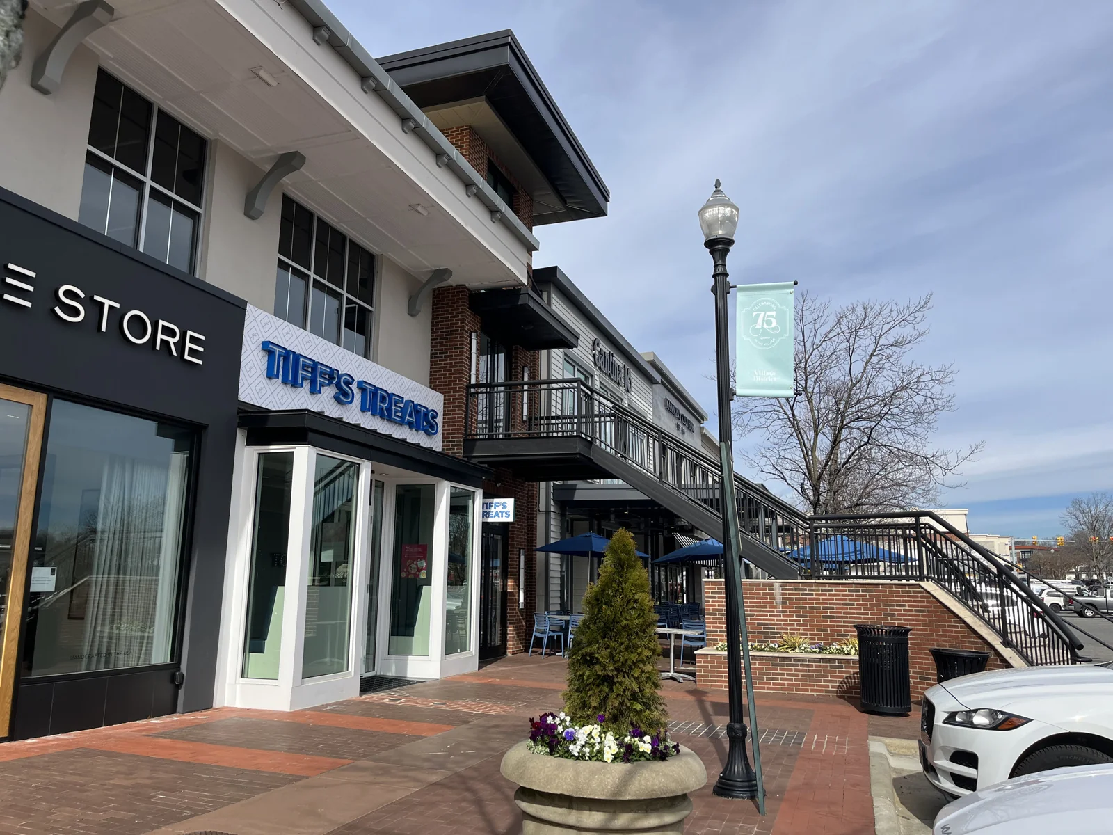 2113 Cameron Street — Lease in Raleigh, NC, photo 1 of 5