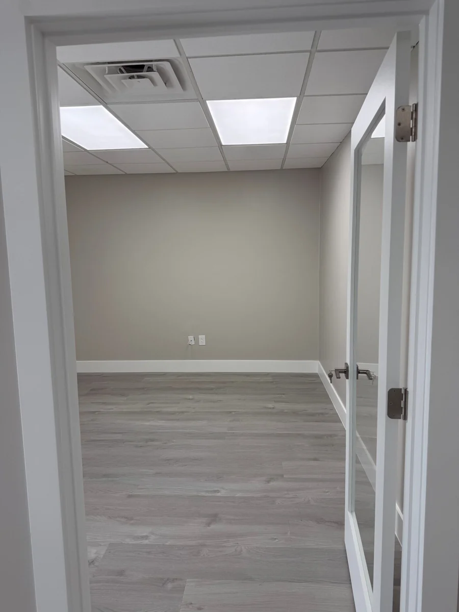 Hollywood Industrial Warehouse — Lease in Hollywood, FL, photo 5 of 7