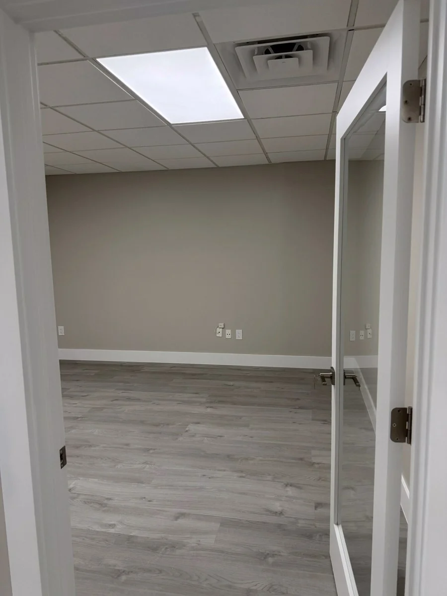 Hollywood Industrial Warehouse — Lease in Hollywood, FL, photo 6 of 7
