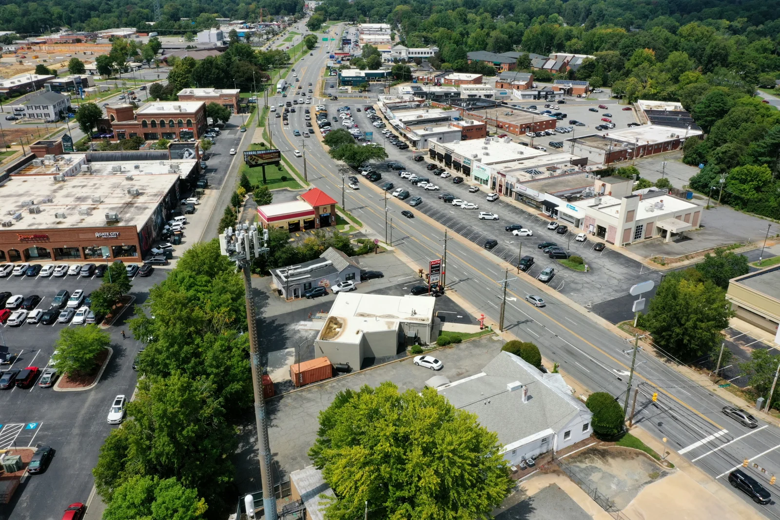 Retail in Greensboro, NC — Sale in Greensboro, NC, photo 2 of 4